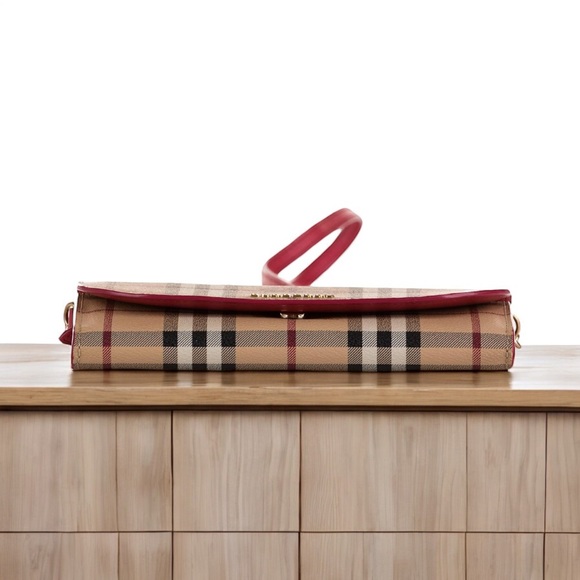 Burberry Haymarket Check Henley Coated
Canvas Wallet on Chain Like New! - Picture 8 of 16